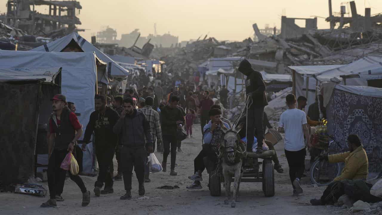 Israeli air strike kills nine people in northern Gaza