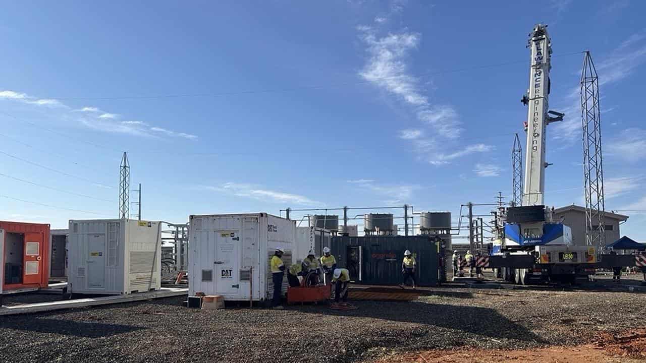 'Scuttlebutt': information black-out after power outage