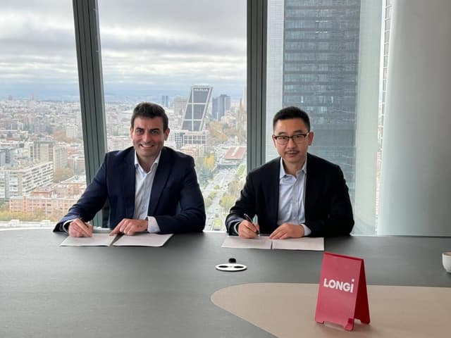 LONGi and BNZ Sign Strategic Framework Agreement for 336MW of Solar Projects in Southern Europe