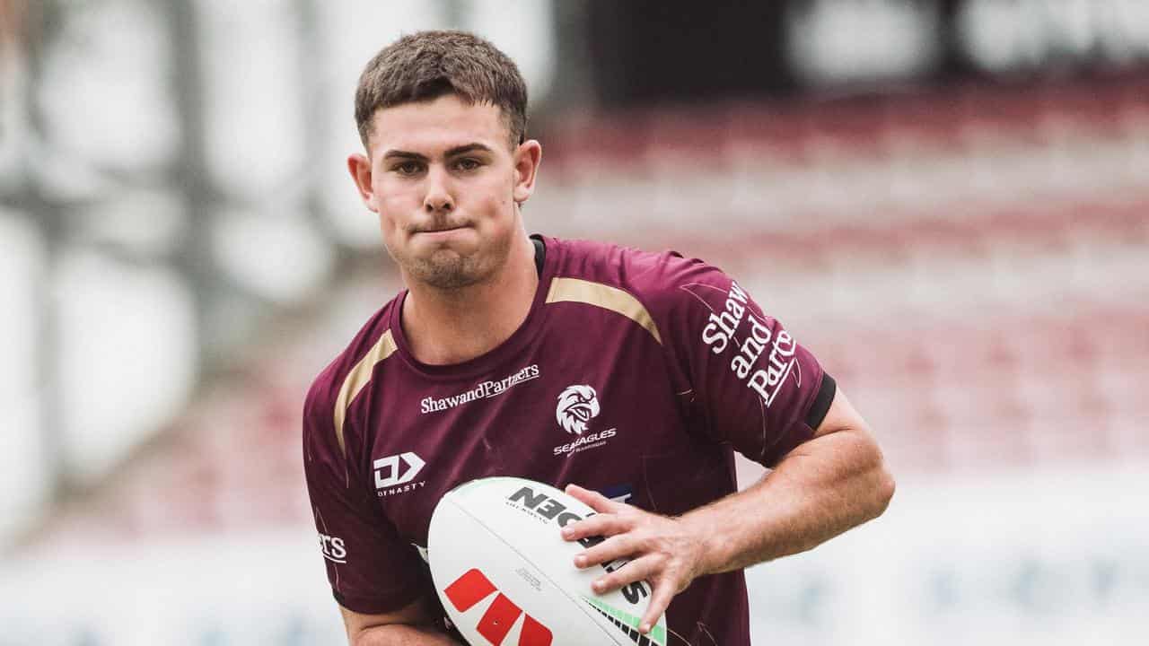 DCE's protege sees value in time under veteran No.7