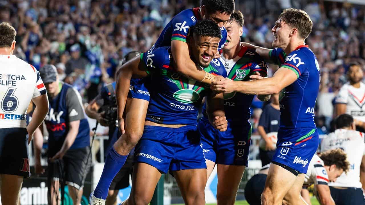 Warriors win war of attrition against Sydney Roosters
