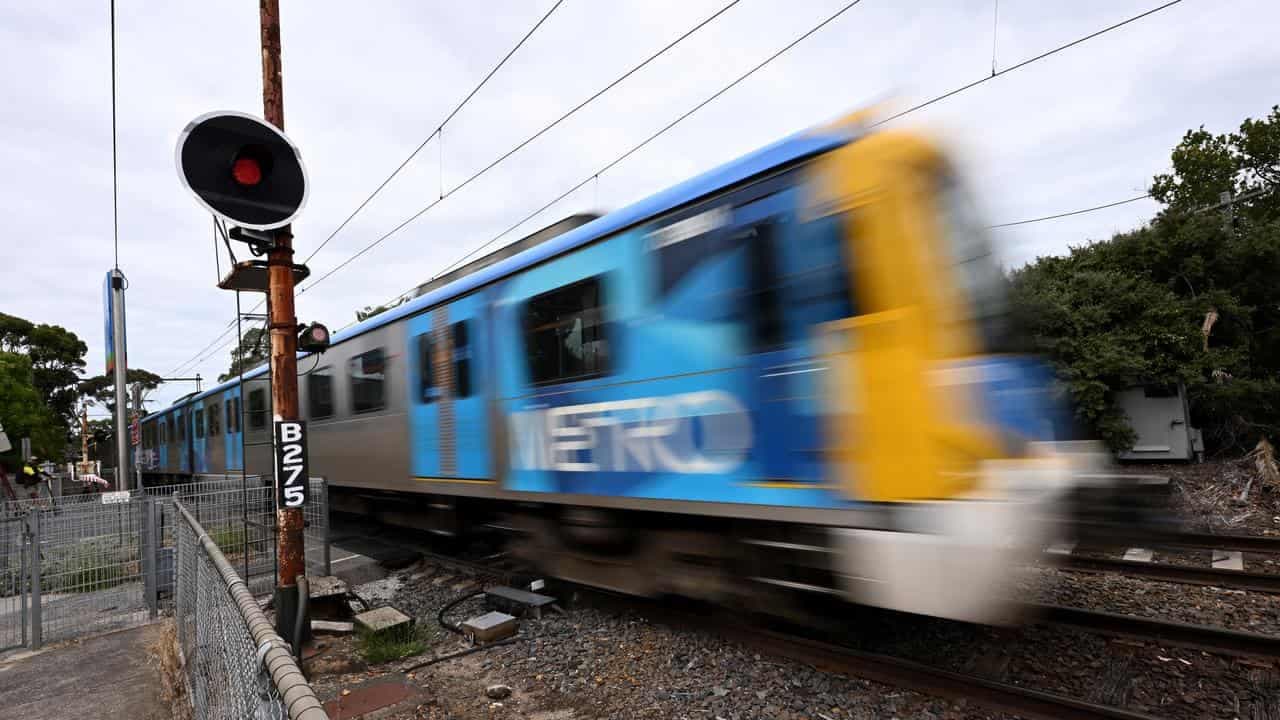 'Exit strategy' call amid doubt over rail loop benefits