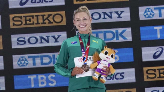 Hull an inspiration to fellow Aussie medallist Robinson
