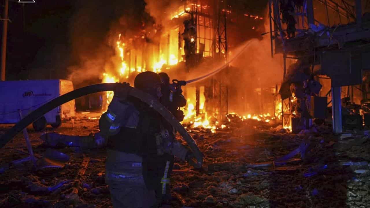 Zelenskiy calls on US to sanction Russia after strikes