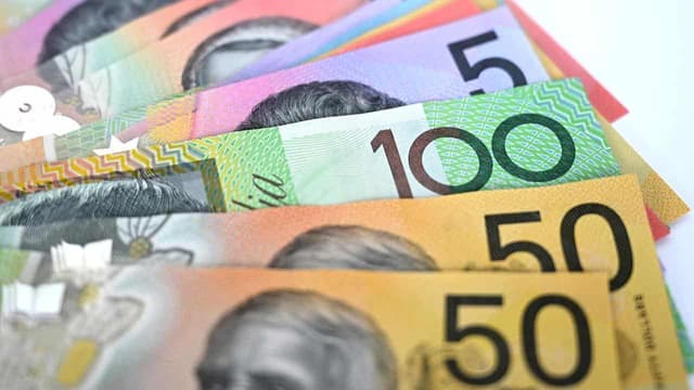 Labor gets tick on tax cut, Liberal fuel plan sputters