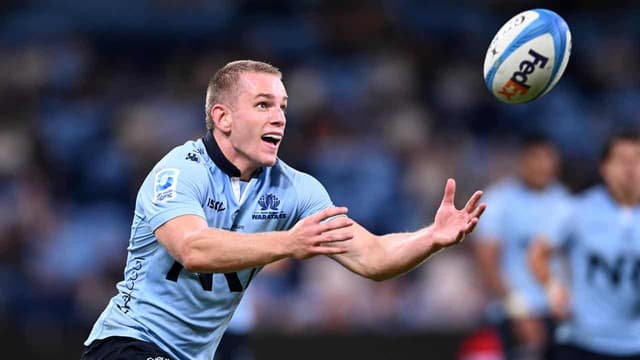 Hurricanes ambush sends Waratahs crashing back to earth