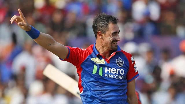 Starc takes five as he wins IPL showdown with Cummins