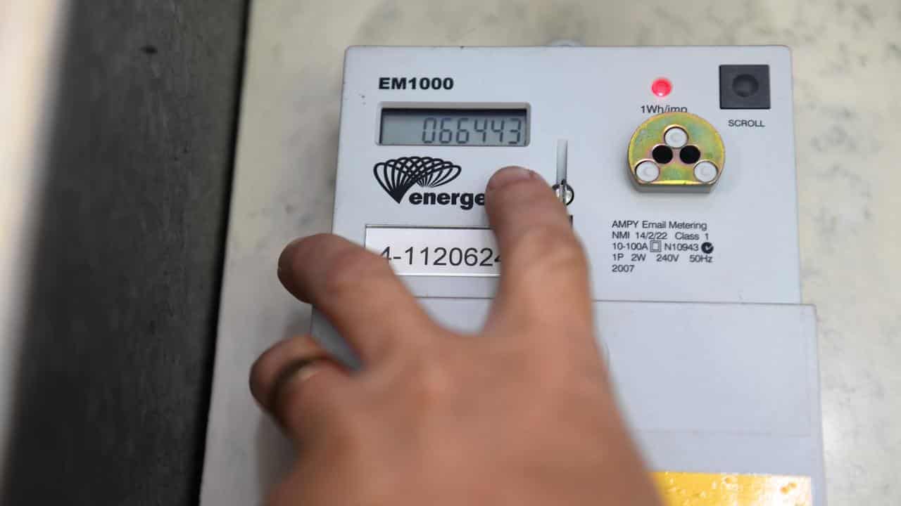 Energy policy trips up leaders in cost-of-living poll