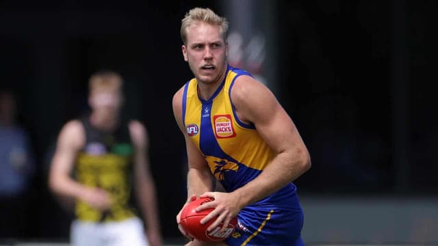 Eagles unfazed by co-captain's meeting with Hawks coach