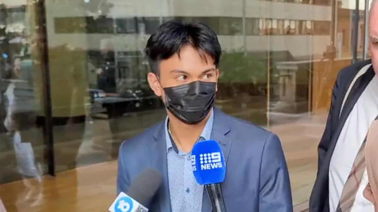 Delayed student spared jail over 'stupid' bomb threat