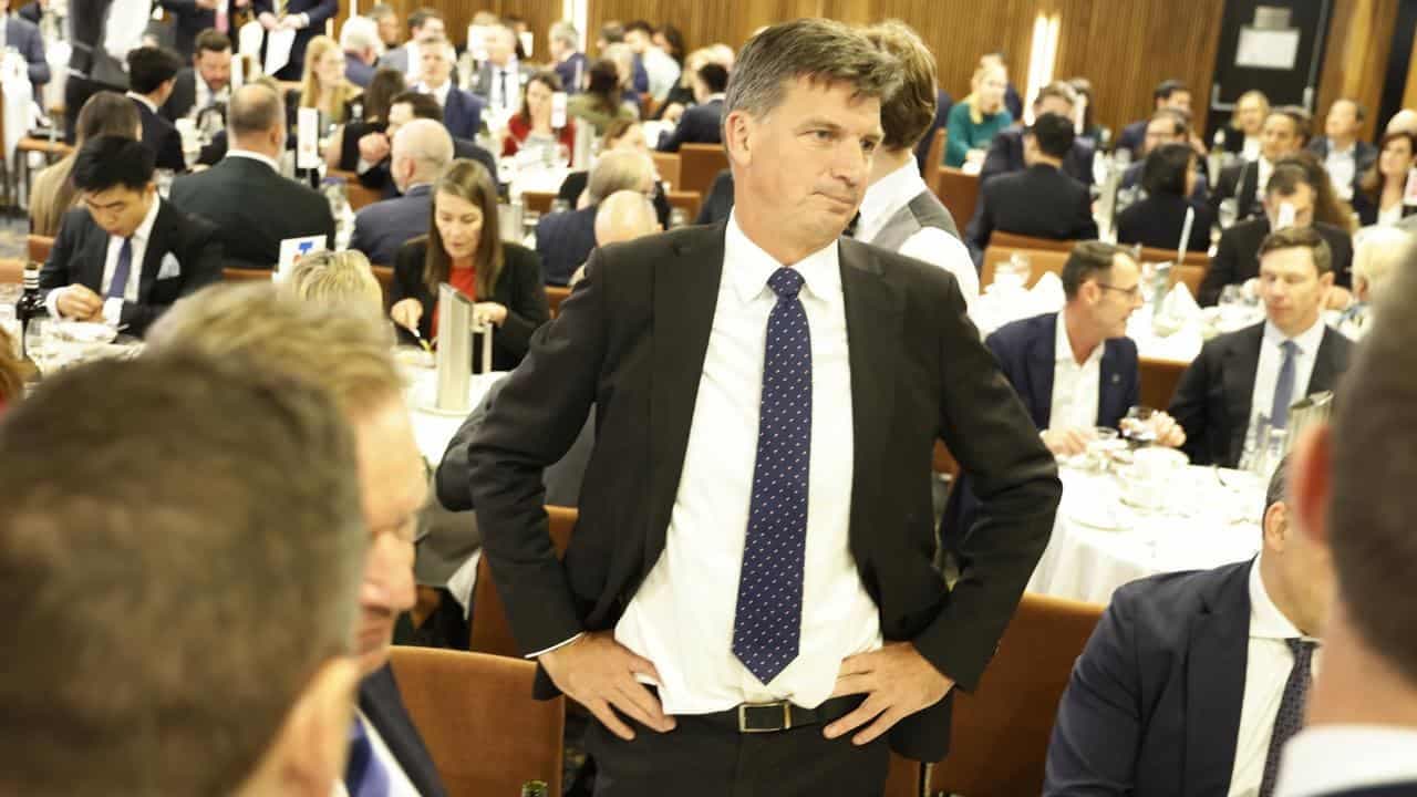 Coalition plan to guide investors through 'front door'