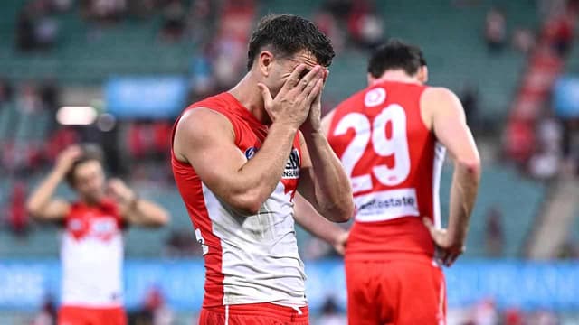 Swans star Papley out for six weeks with heel injury