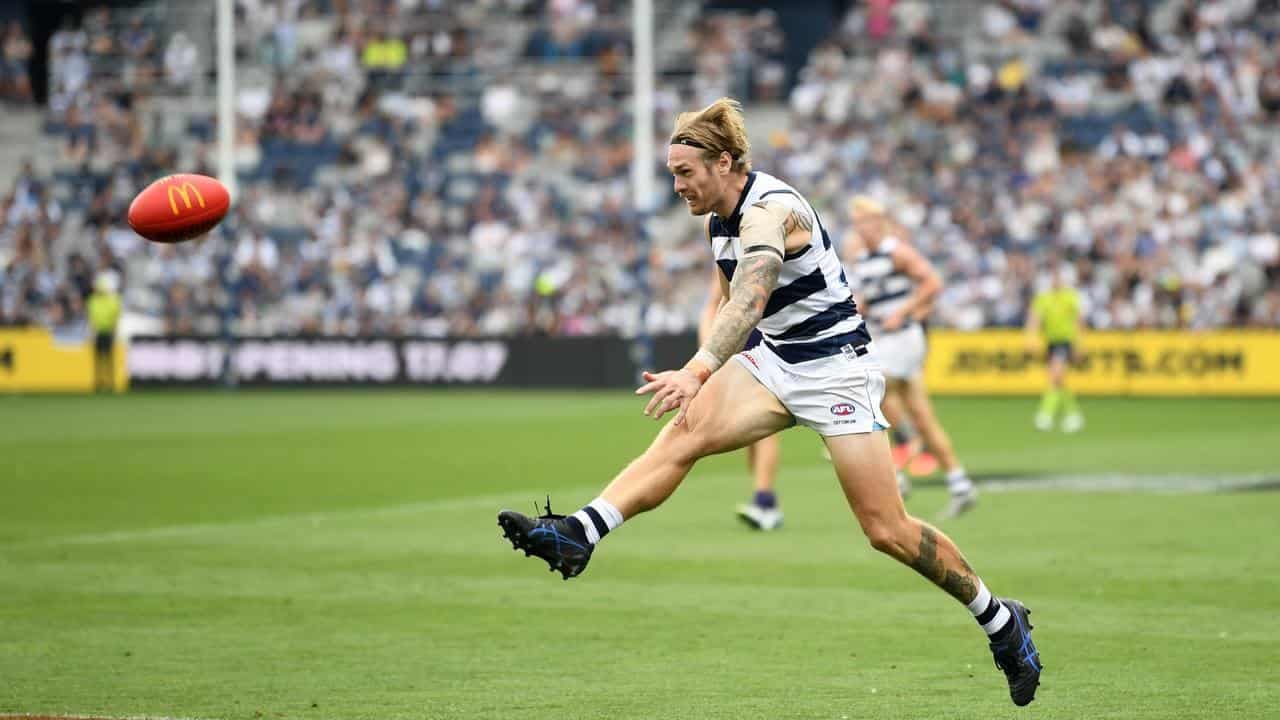 Cats welcome back Stewart, Mannagh for Demons clash