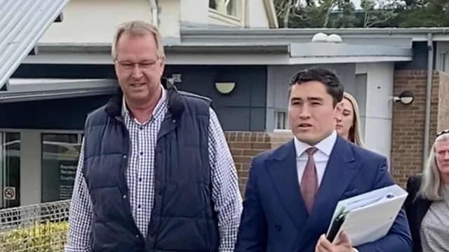 Kiwi denied Aussie citizenship after killing chook