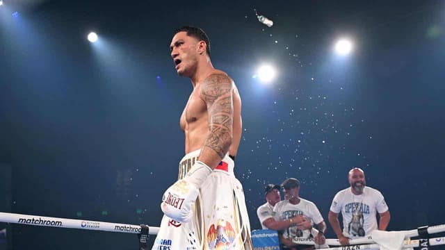 Opetaia title defence delayed after training mishap