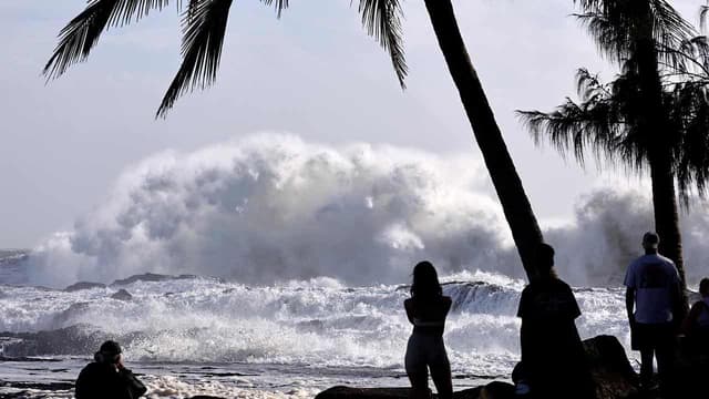 Gold Coast storm damage means surfing event will move