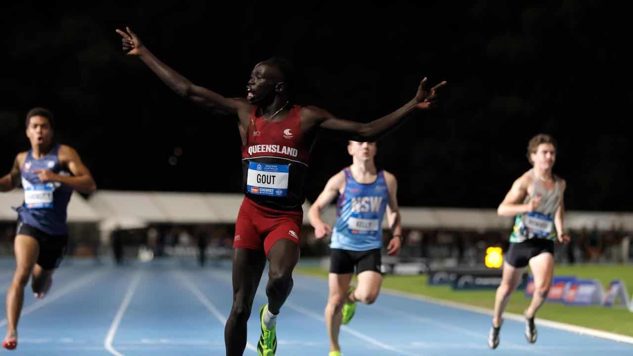 Gout cracks 10 seconds for the 100m twice in one night