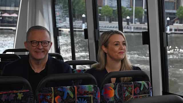Ferries and celebrities as pollies dash to win the west
