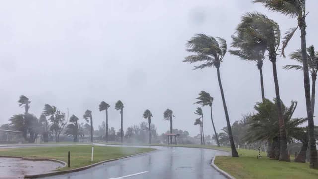 Nervous wait for brewing tropical cyclone Errol