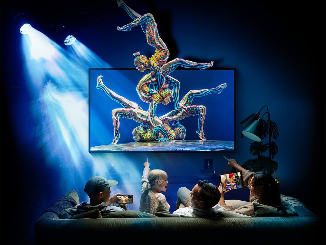 CIRQUE DU SOLEIL INTRODUCES NEW INTERACTIVE DIGITAL EXPERIENCE, OFFERING BACKSTAGE ACCESS TO FANS