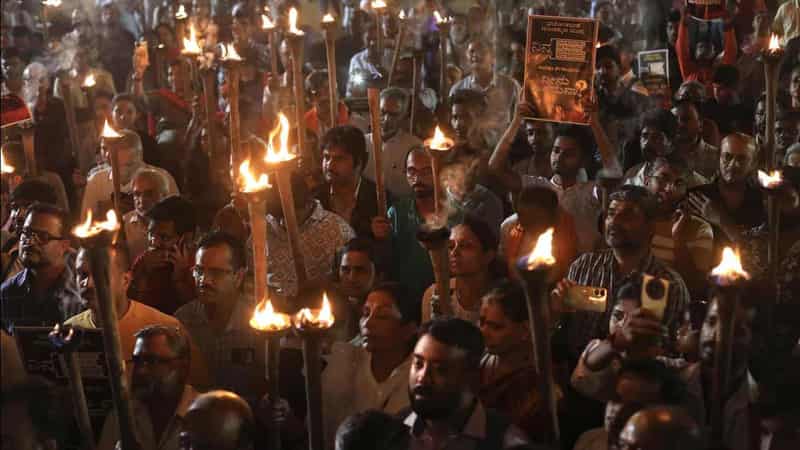 As tension with Pakistan soar, India hunts militants