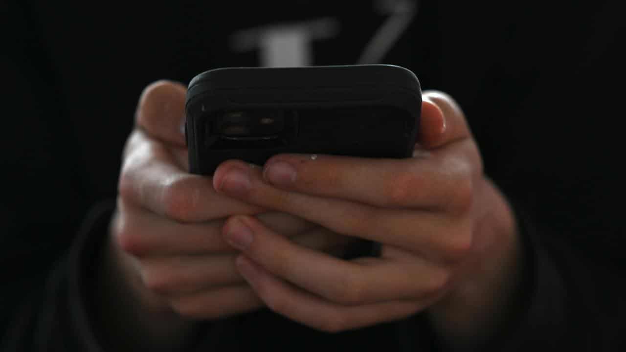 PM backs call to ban Trumpet of Patriots spam texts