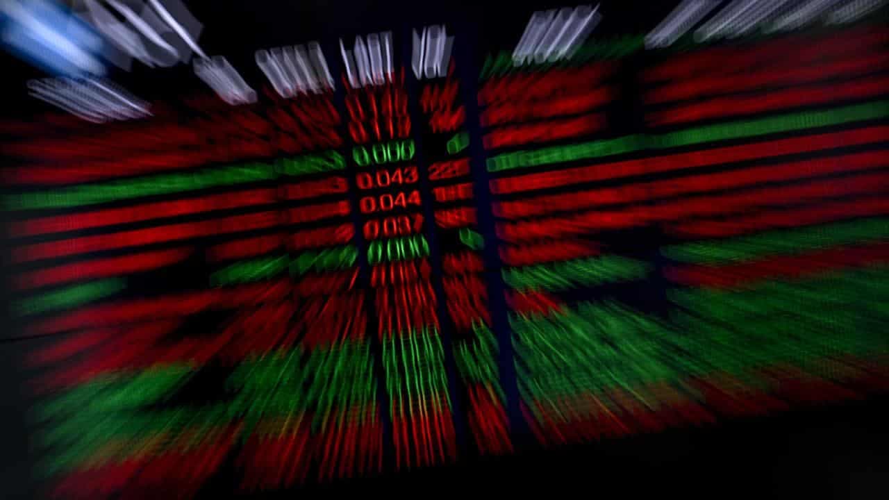 Australian shares edge higher for sixth day of gains