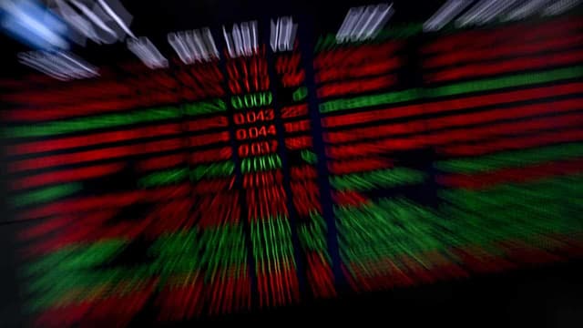 Australian shares edge higher for sixth day of gains