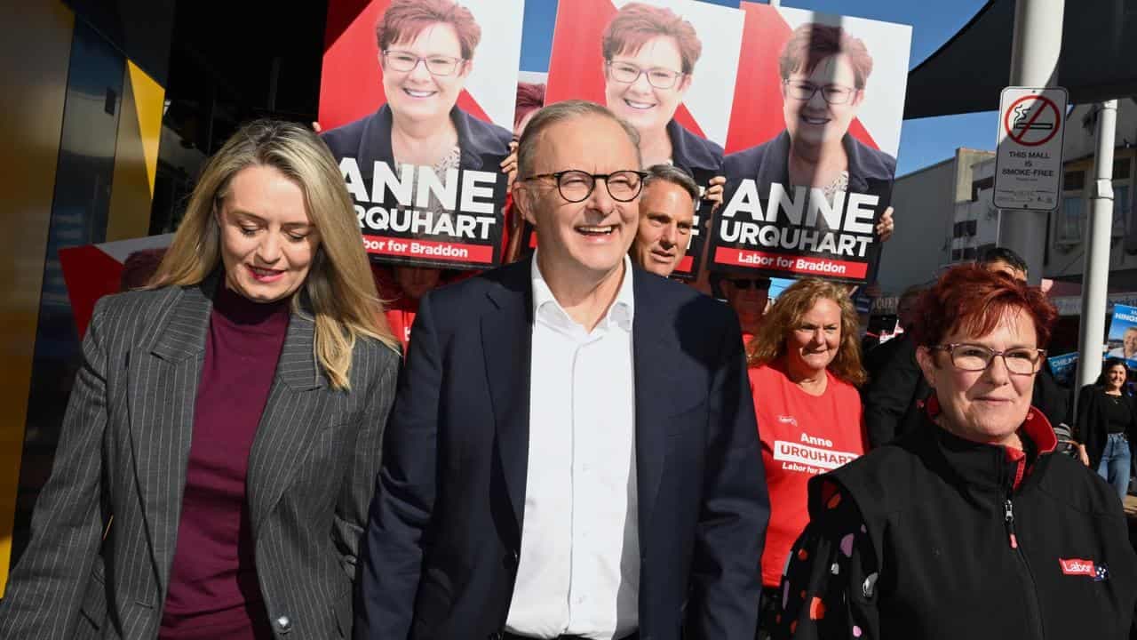 Labor in pole position as leaders deliver final pitch