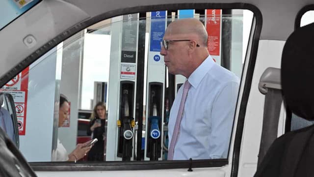 Dutton fuels up again as campaign runs low on juice