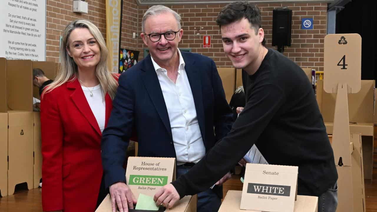 'This is my hood': PM casts vote as nation decides fate