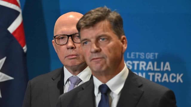 Liberals mull over scars as path forward remains vague