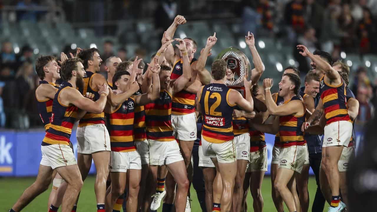 Crows coach content after downing arch foes Port