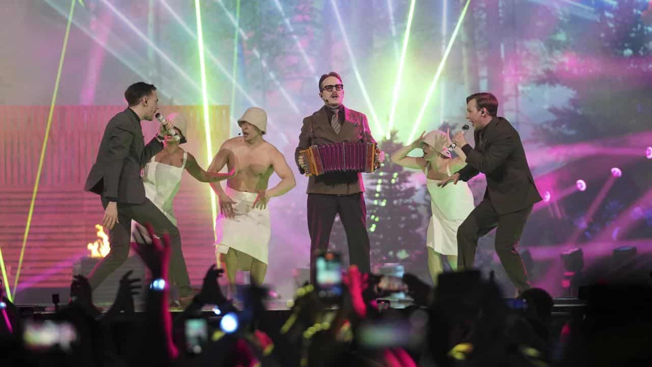 Sauna-loving Swedes gather steam for Eurovision final