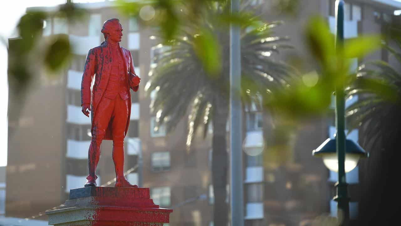 Vandalised Captain Cook statue's removal ignites debate