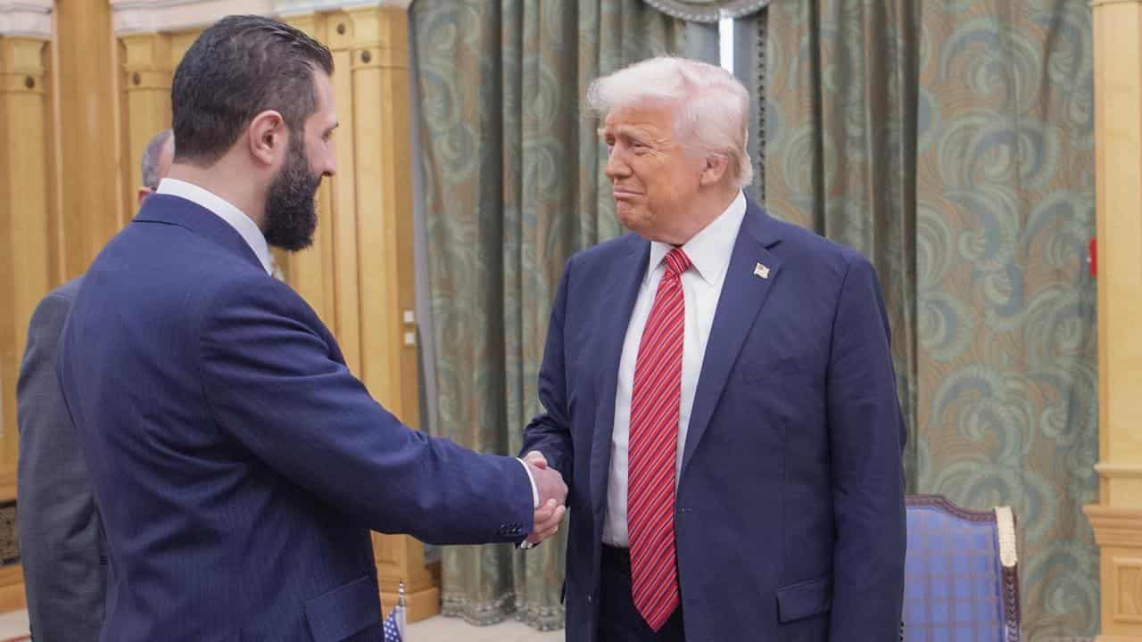 Trump urges Syrian leader to establish ties with Israel