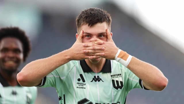 United striker fit, City's Socceroo in doubt for final