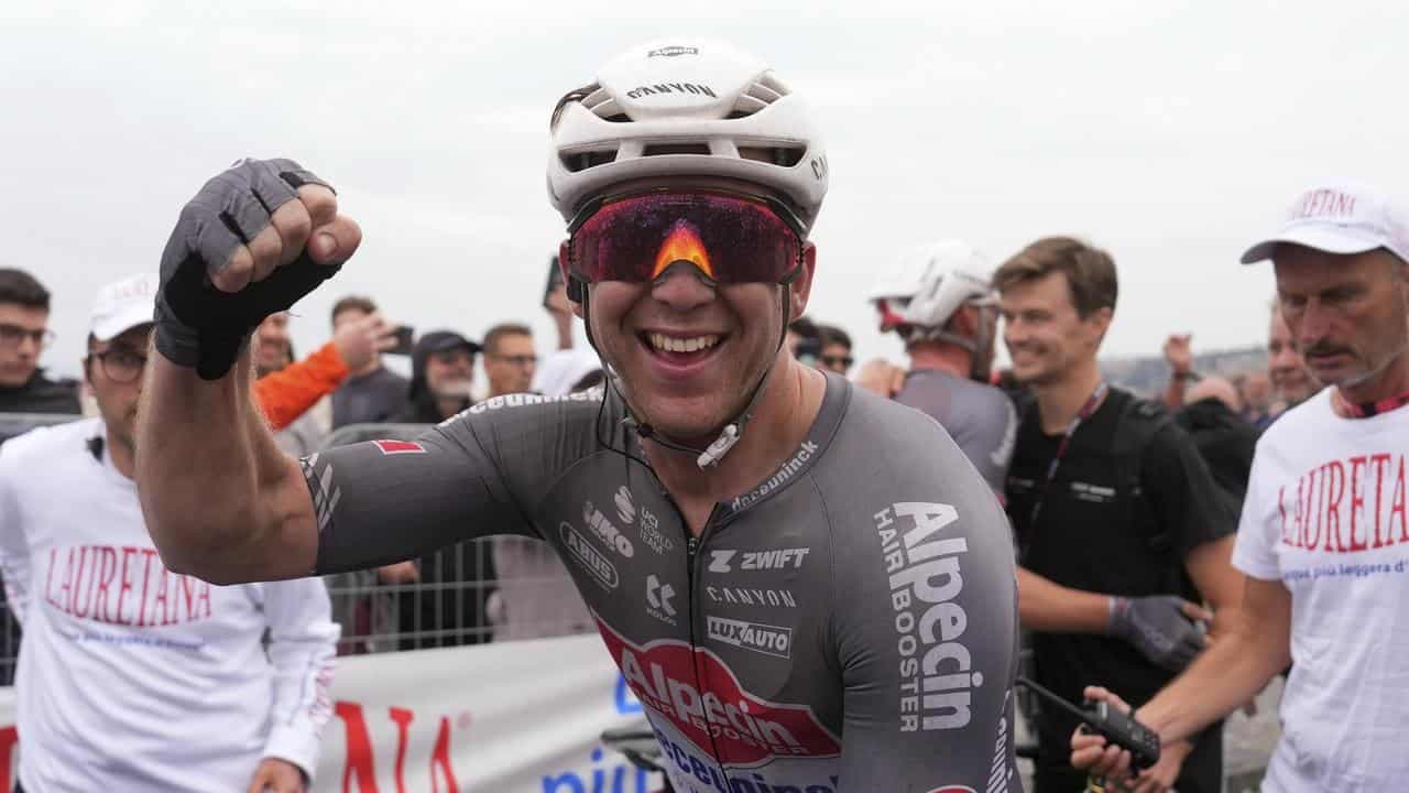 See Naples and fly! Gympie's Groves gusts to Giro glory