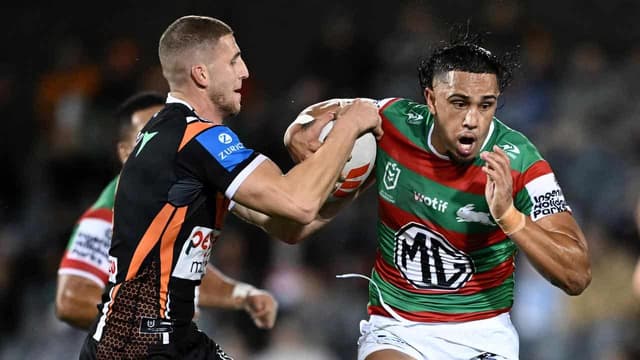 Bennett takes Souths into top eight with miracle run