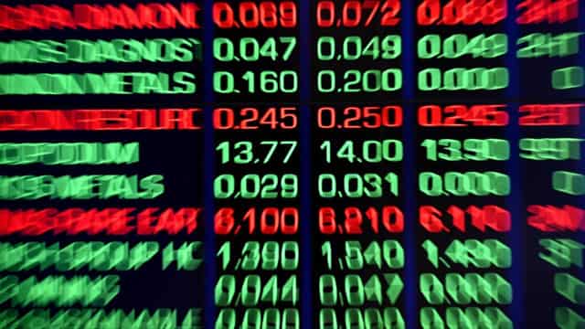 Aussie shares push higher as rate cut lifts markets