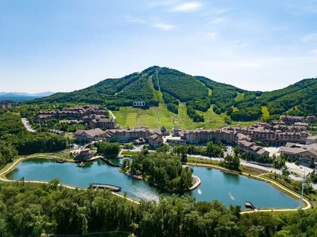 Changbai Mountain Wanda International Resort Unveils Refreshing 22℃ Summer Escape with Diverse Nature Experiences