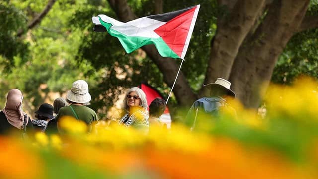 Australia accuses Israel of politicising aid in Gaza