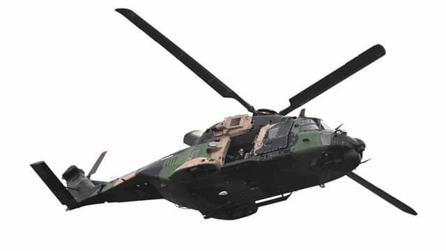 Army pilot took 'evasive action' before fatal crash