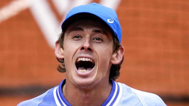 De Minaur faces minefield draw at the French Open