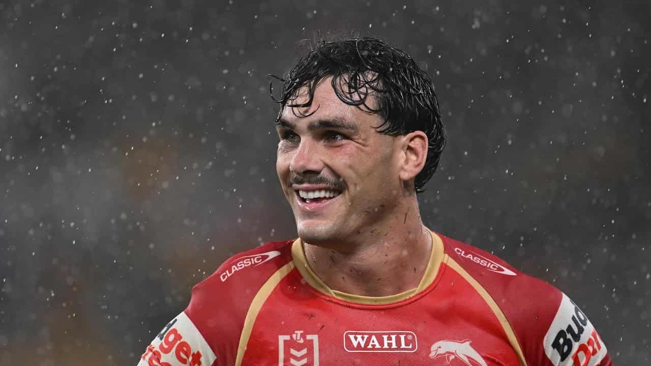 Herbie climbs off hospital bed to muzzle Bulldogs