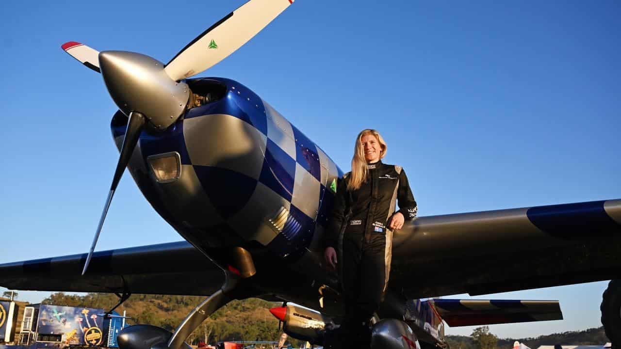 Daring stunts wow crowds at 'special' country air show