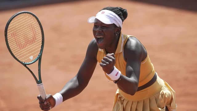 Sabalenka's first-day warning as Canada teen wows Paris