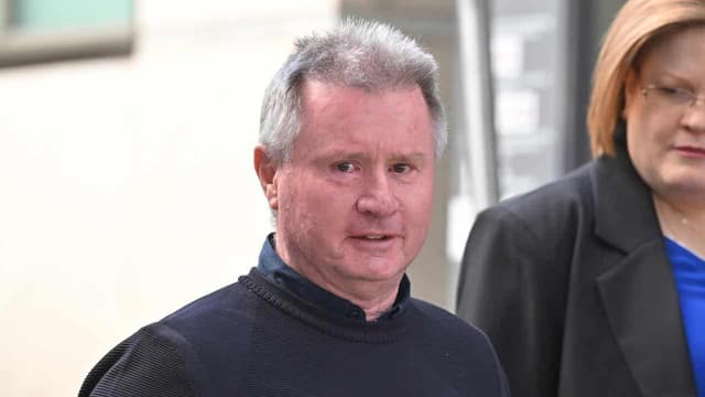 Man accused of dragging 'roo behind car fights charges