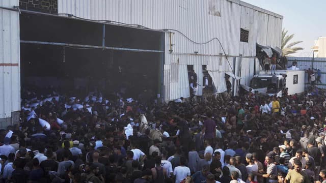 Deadly break in at UN warehouse, aid trickles into Gaza