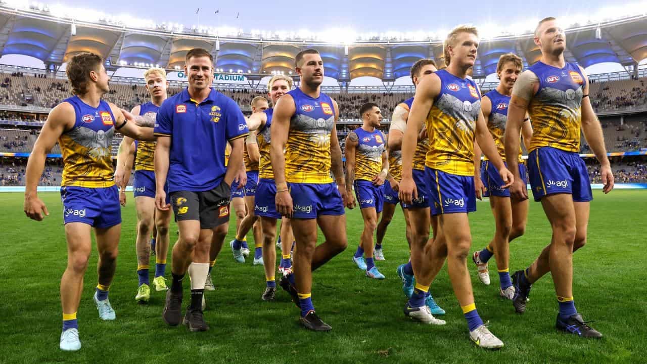 Eagles recruit made to regret his old fan-boy messages